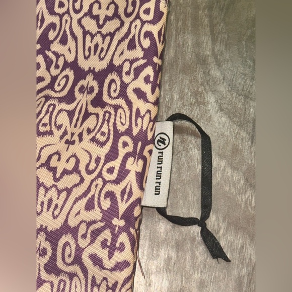 Run run run Malibu Tote - Bellflower Ikat - Picture 5 of 12